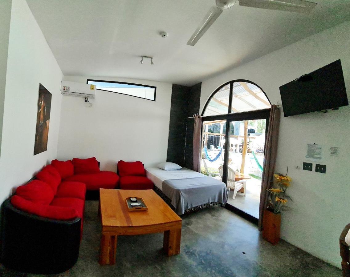 Show Pony Beach Resort And Suites Las Lajas (Chiriqui) Exterior foto